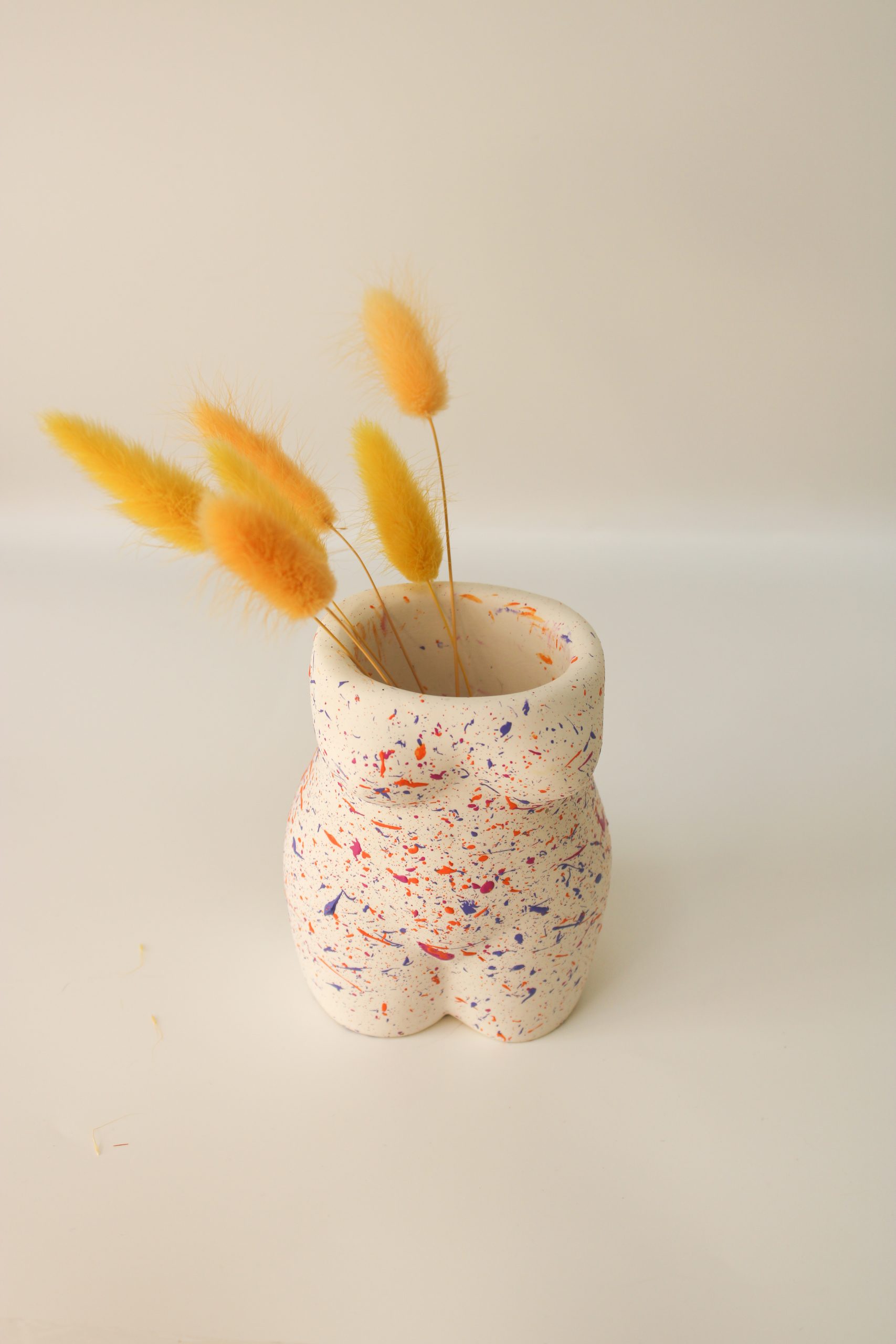 Iris - vase en forme de femme